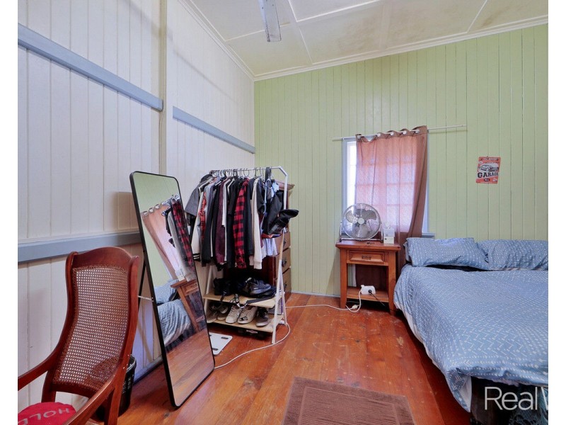 34 High Street, Walkervale QLD 4670