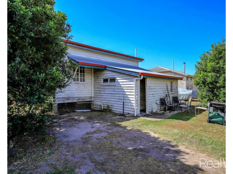 34 High Street, Walkervale QLD 4670