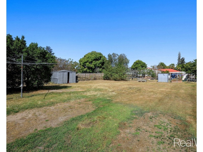 34 High Street, Walkervale QLD 4670