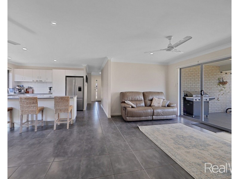 5 Foster Drive, Bundaberg North QLD 4670