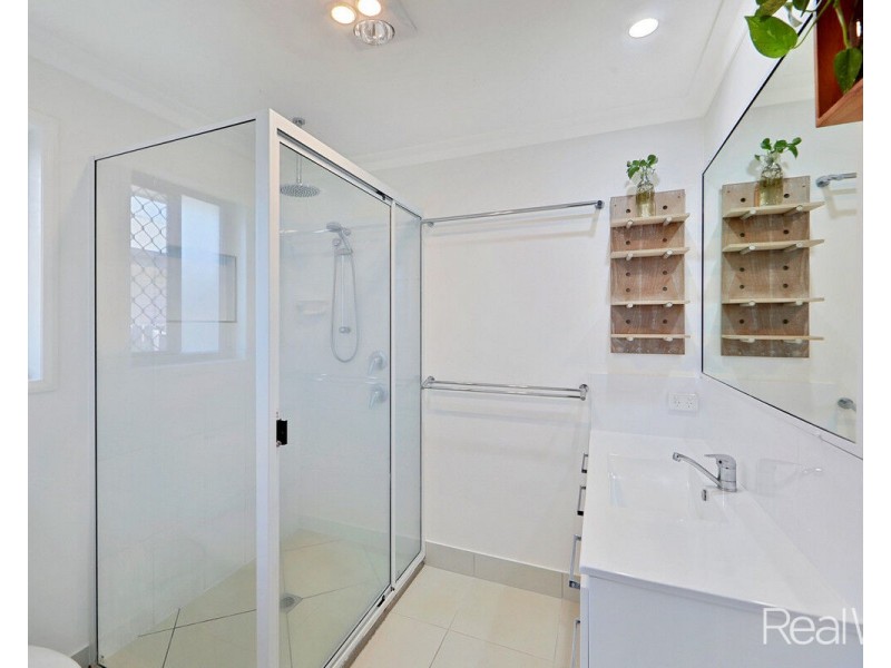 15 Gum Nut Drive, Ashfield QLD 4670