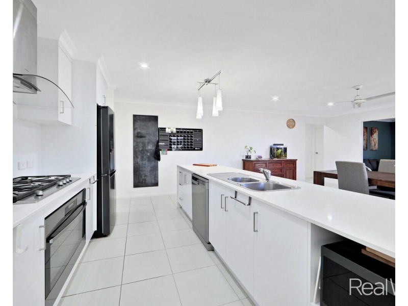 15 Gum Nut Drive, Ashfield QLD 4670