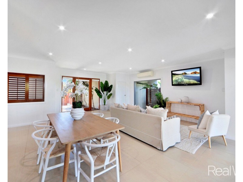 9 Freshwater Drive, Branyan QLD 4670