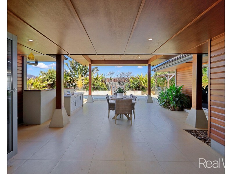9 Freshwater Drive, Branyan QLD 4670