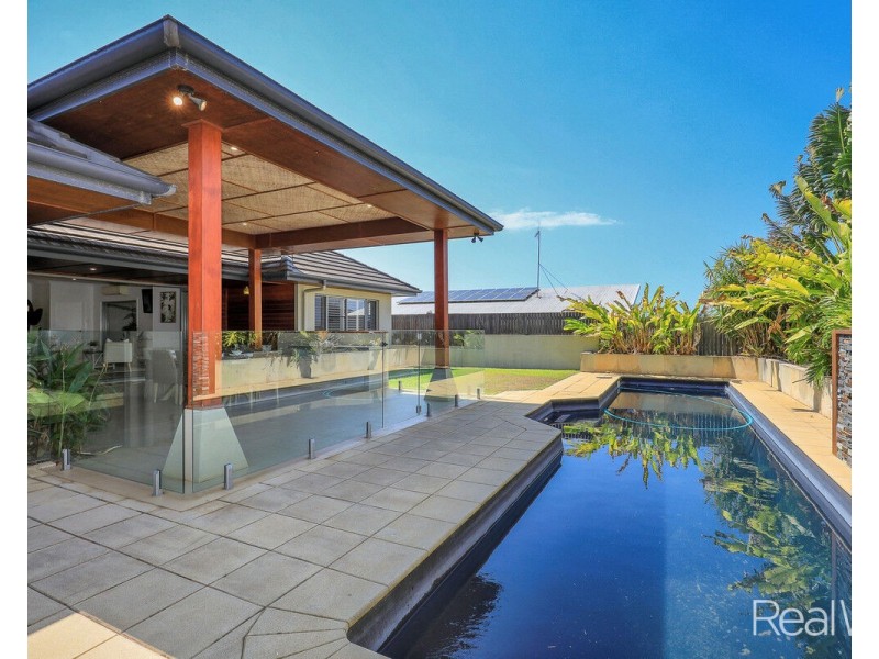 9 Freshwater Drive, Branyan QLD 4670