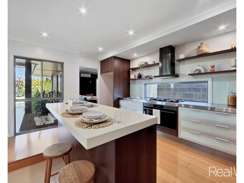 9 Freshwater Drive, Branyan QLD 4670