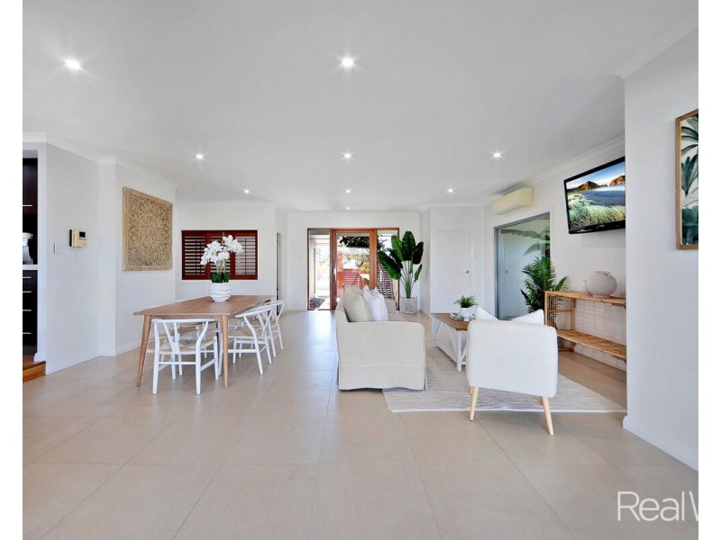 9 Freshwater Drive, Branyan QLD 4670