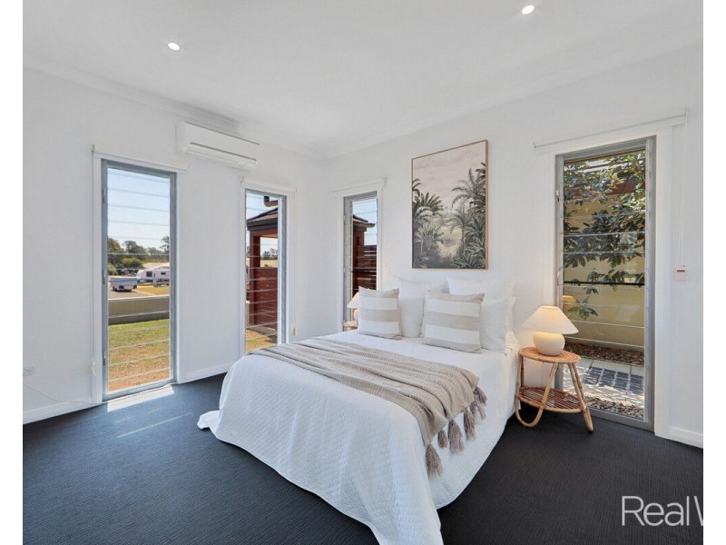 9 Freshwater Drive, Branyan QLD 4670