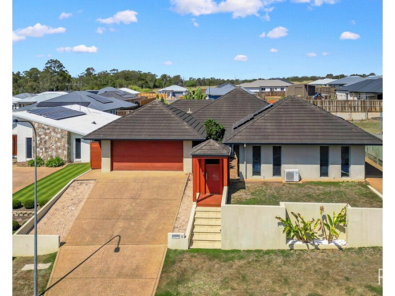 9 Freshwater Drive, Branyan QLD 4670