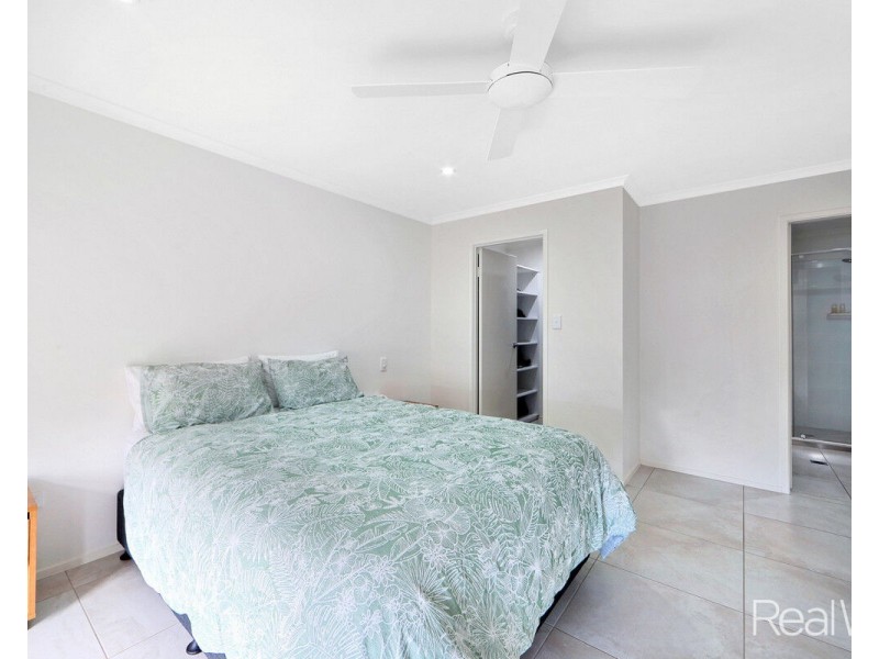 2/27 Holland Street, Bargara QLD 4670