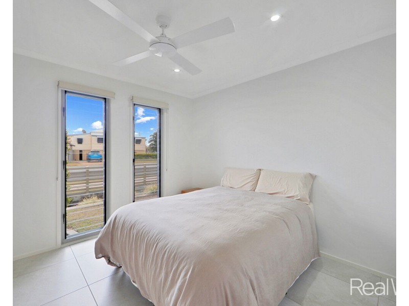 2/27 Holland Street, Bargara QLD 4670
