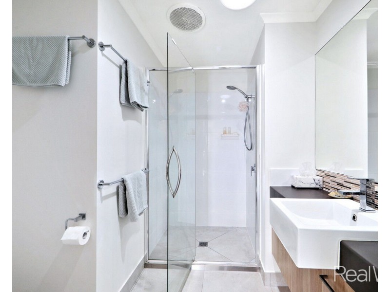 2/27 Holland Street, Bargara QLD 4670