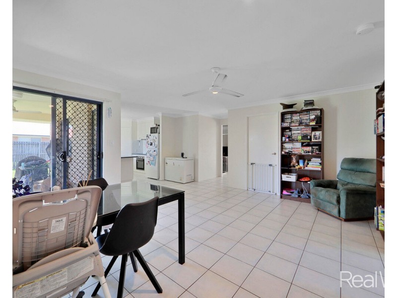 8 Hopton Place, Bundaberg North QLD 4670