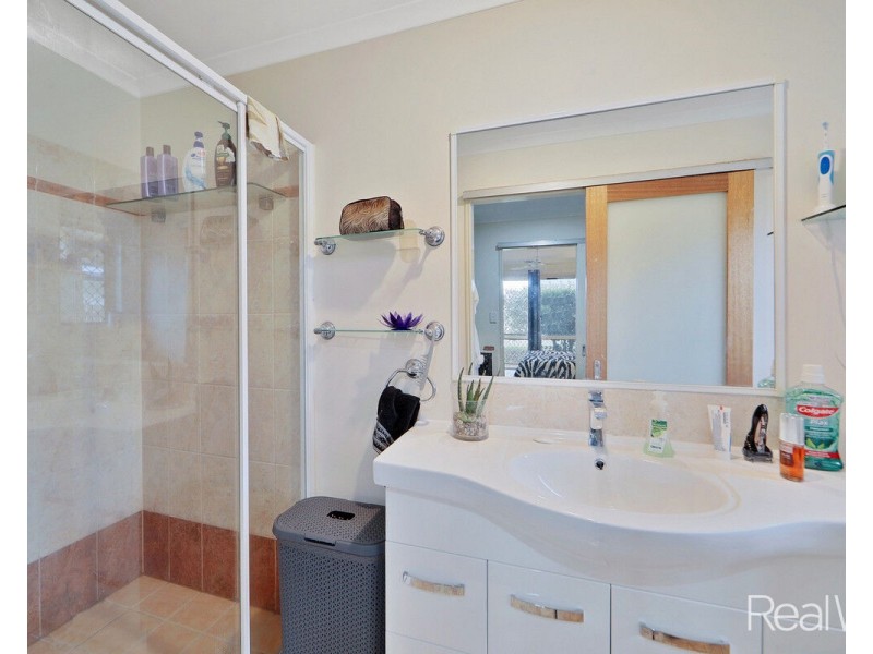 40 Lakeview Drive, Bundaberg North QLD 4670