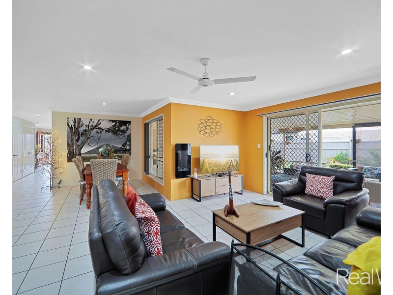 40 Lakeview Drive, Bundaberg North QLD 4670