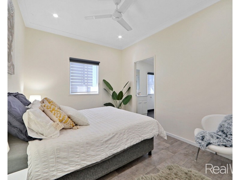 10 Brand Street, Walkervale QLD 4670