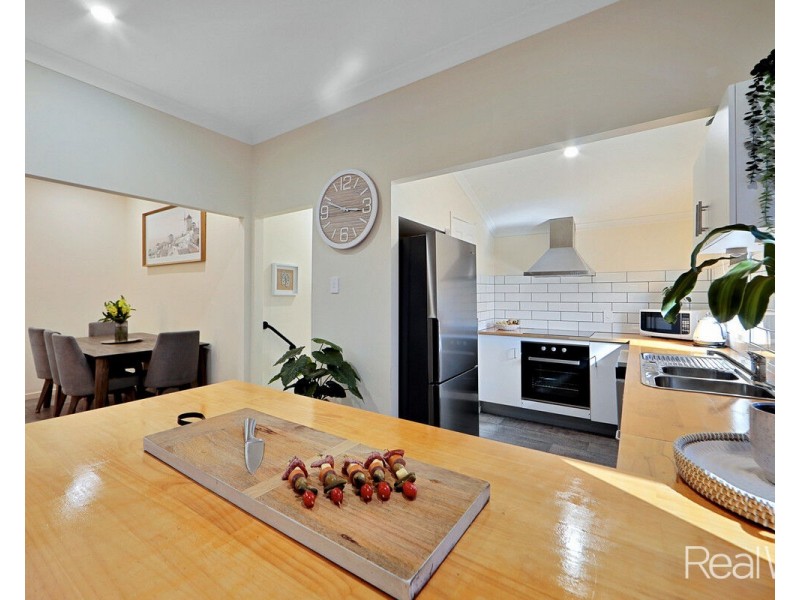 10 Brand Street, Walkervale QLD 4670