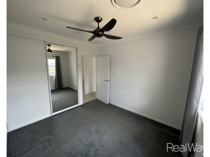 26 Mountney Street, Avoca QLD 4670