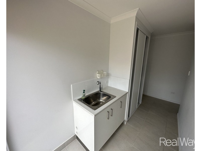 26 Mountney Street, Avoca QLD 4670