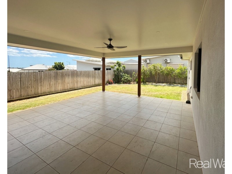 26 Mountney Street, Avoca QLD 4670