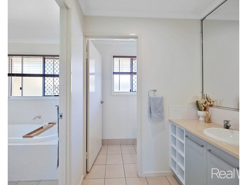 6 Cedar Street, Innes Park QLD 4670