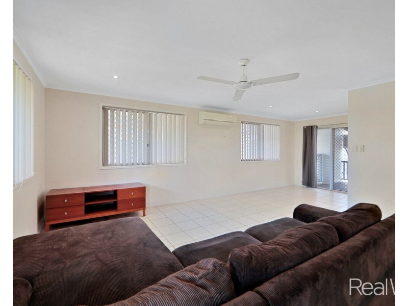 7 Peirson Street, Millbank QLD 4670