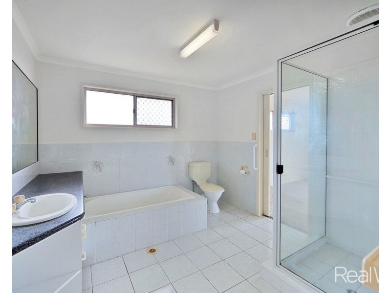 74 Clive Crescent, Kepnock QLD 4670