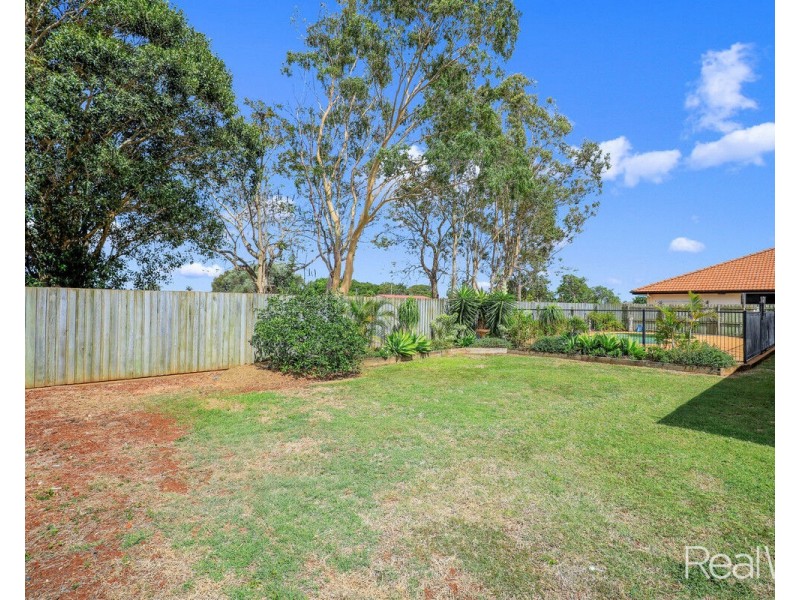 18 Serenity Drive, Kalkie QLD 4670