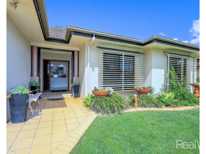 18 Serenity Drive, Kalkie QLD 4670