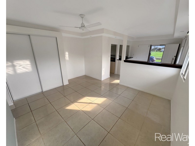 9 Bennett Street, Elliott Heads QLD 4670