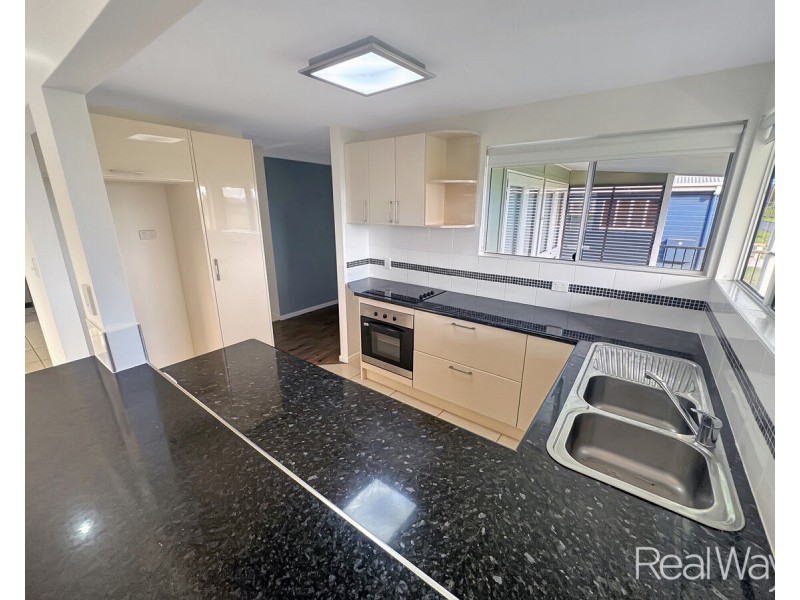 9 Bennett Street, Elliott Heads QLD 4670