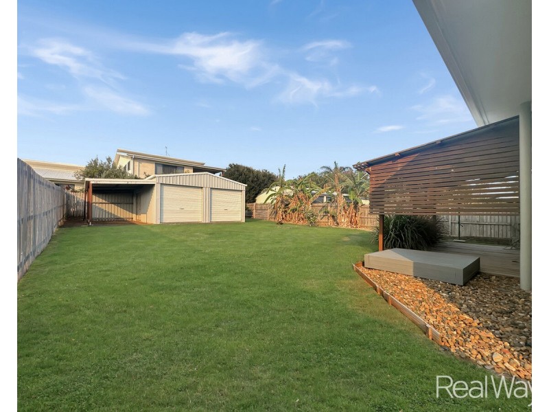 9 Bennett Street, Elliott Heads QLD 4670