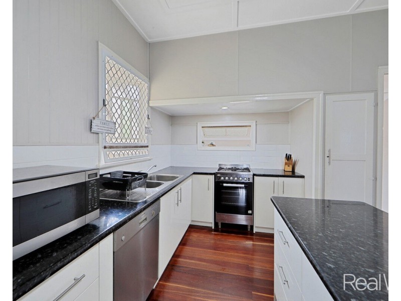 63 Hunter Street, Walkervale QLD 4670