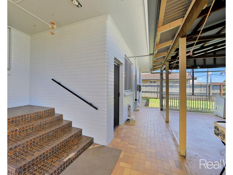 11 Child Street, Svensson Heights QLD 4670