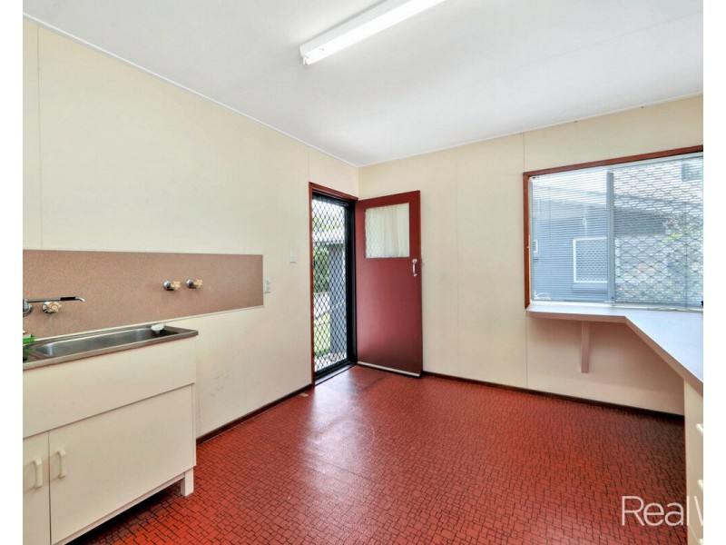 36 McNeilly Street, Svensson Heights QLD 4670