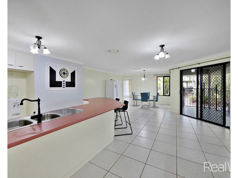 56 Pinto Avenue, Branyan QLD 4670