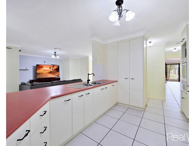 56 Pinto Avenue, Branyan QLD 4670