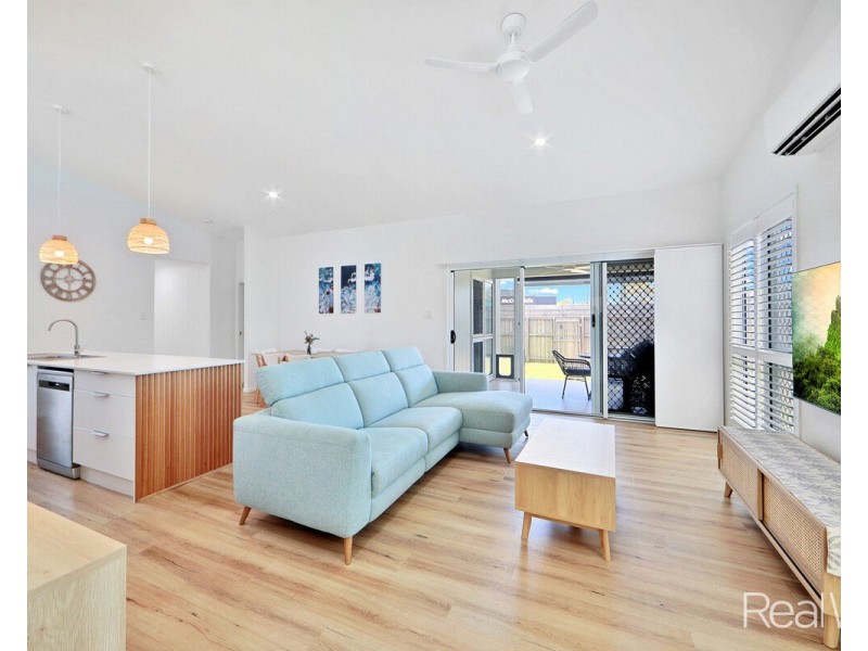 2/23 Greenview Drive, Bargara QLD 4670