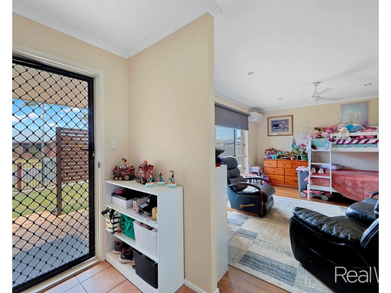 15 Pettigrew Drive, Kalkie QLD 4670