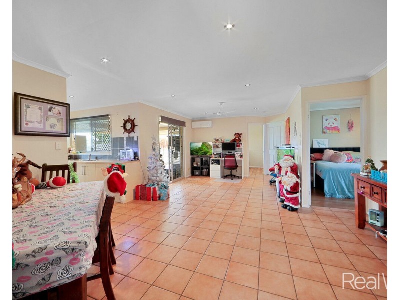15 Pettigrew Drive, Kalkie QLD 4670