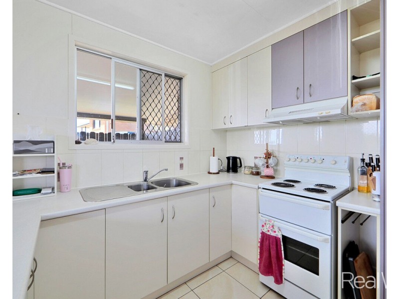 7 Cox Crescent, Millbank QLD 4670