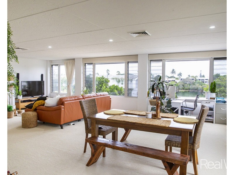 5/3 Miller Street, Bargara QLD 4670