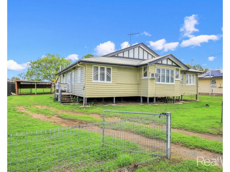 1/2 Crawford Street, Walkervale QLD 4670