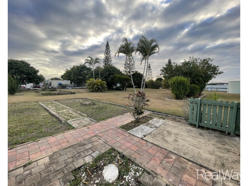 46 Hansen Street, Burnett Heads QLD 4670