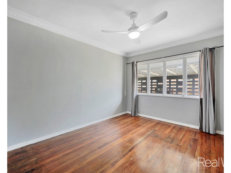 182 Walker Street, Svensson Heights QLD 4670