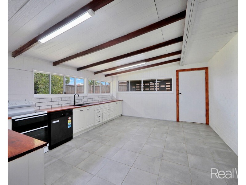 182 Walker Street, Svensson Heights QLD 4670