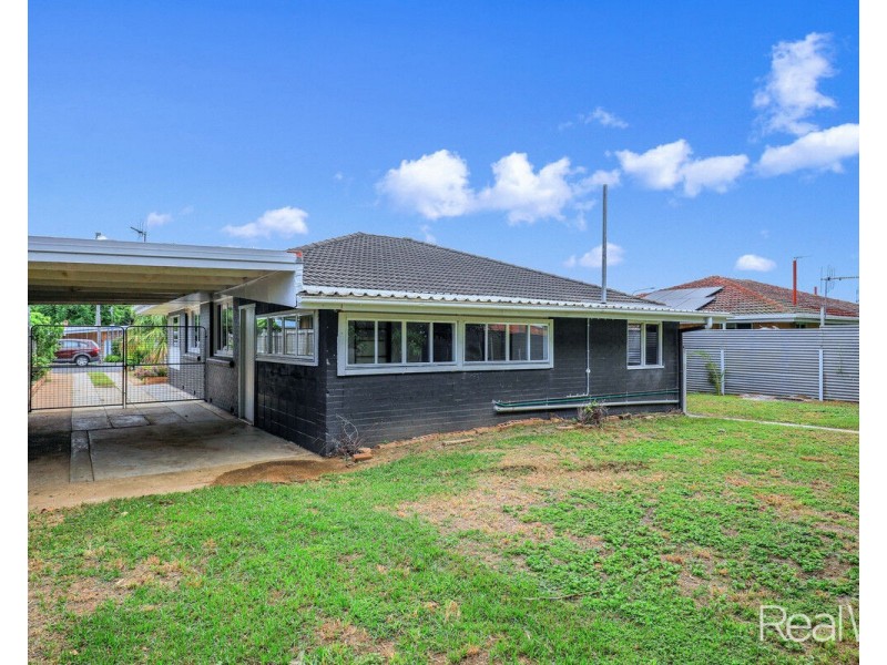 182 Walker Street, Svensson Heights QLD 4670