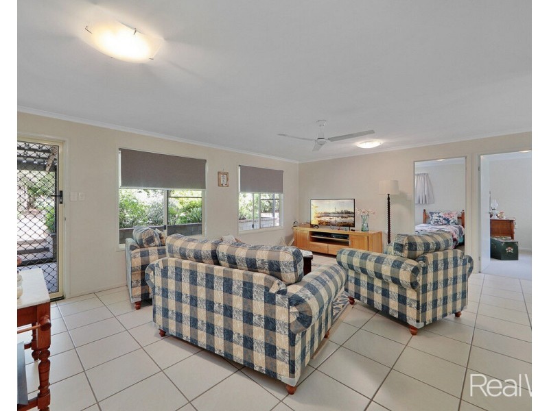 9 De Ville Court, South Bingera QLD 4670