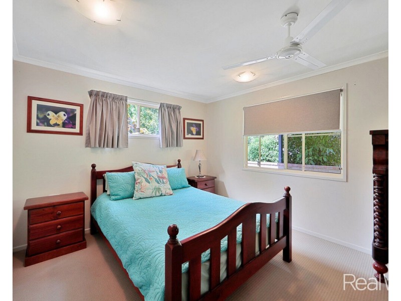 9 De Ville Court, South Bingera QLD 4670