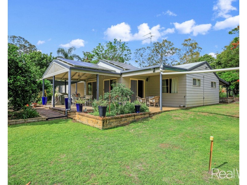 9 De Ville Court, South Bingera QLD 4670